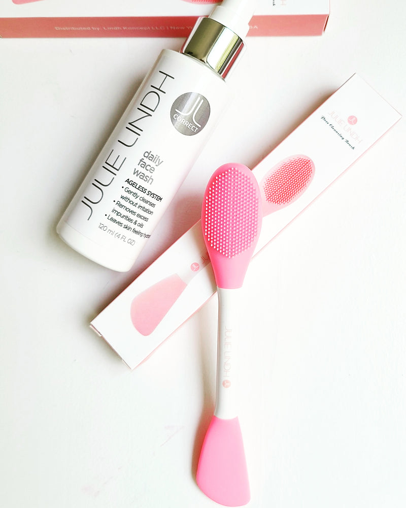 Silicone Pore Cleansing Brush and Spatula - JULIE LINDH